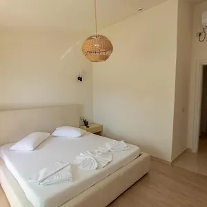 Picasso 4* Radhimë