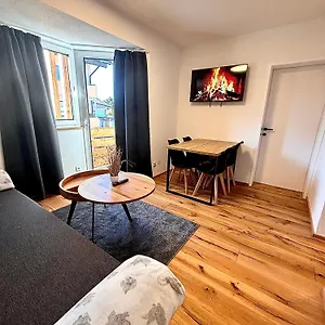 schone-4-zimmer-wohnung-mitten-in-den-alpen.ischgl-hotels.net/